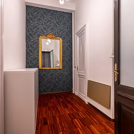 Porta Nuova - Excelsior - Grandmaison Apartment Turin
